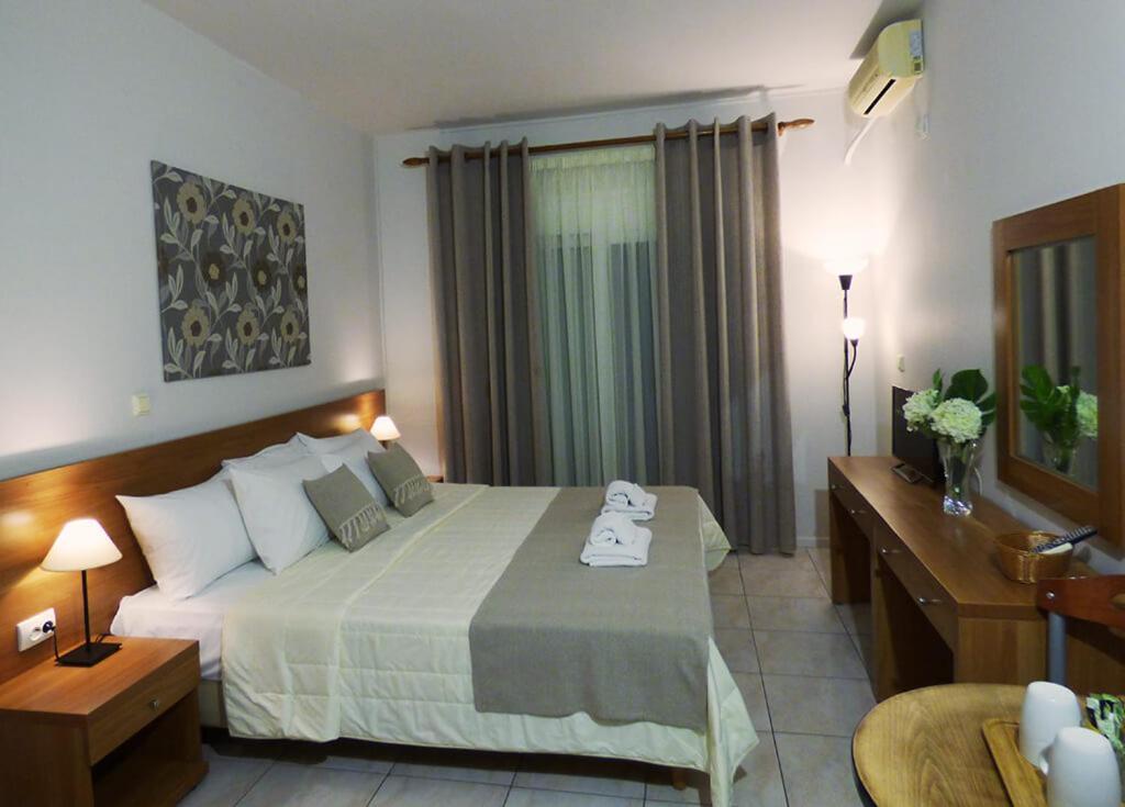 Nikos House Aparthotel Nikiti  Exterior photo