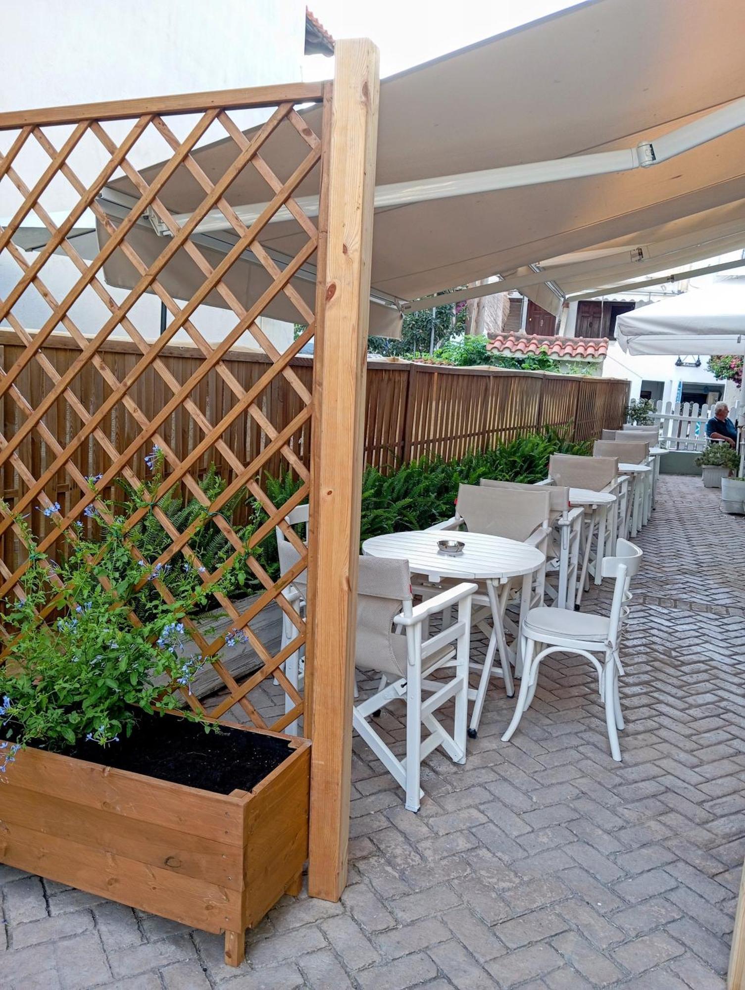Nikos House Aparthotel Nikiti  Exterior photo